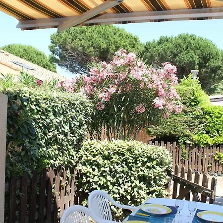 Maison Mezzanine Avec Parking Prive Gn020-095 *