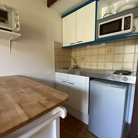 Maison Mezzanine Avec Parking Prive Gn020-095