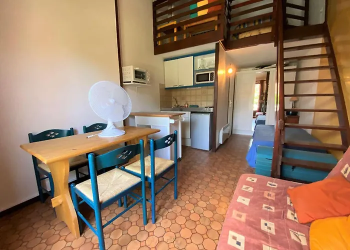 Maison Mezzanine Avec Parking Prive Gn020-095
