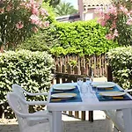 Maison Mezzanine Avec Parking Privé Gn020-095 * Gruissan